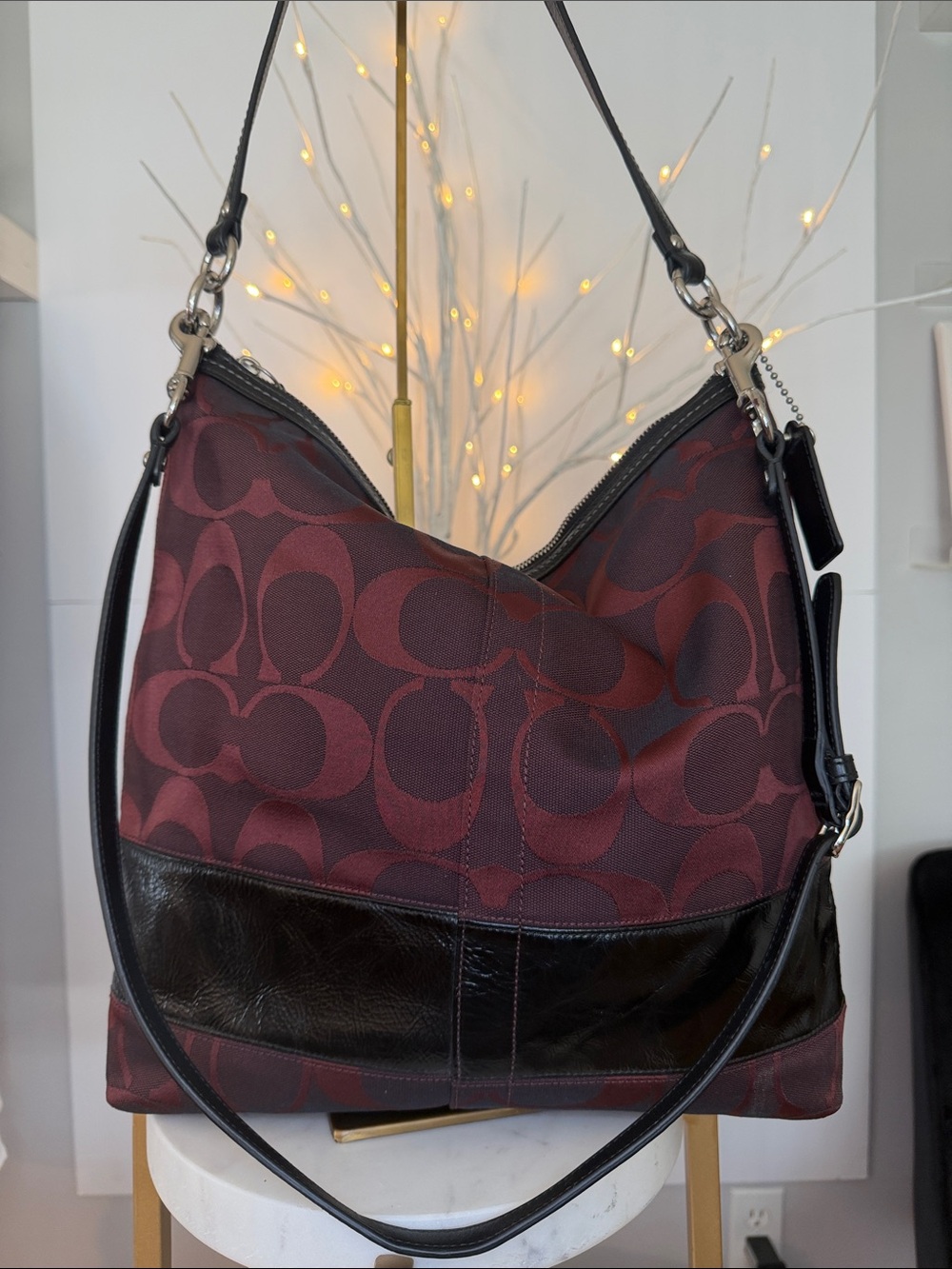 Coach NWOT signature legacy convertible hobo bag W/2 hang tags & 2 straps rem